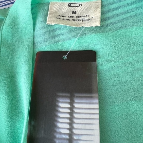 PINS and needles seafoam green tie front sheet top M - Picture 5 of 6